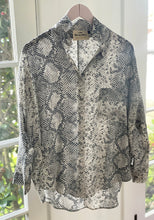 Le Chemise Silk Charmeause Collared Shirt in Python