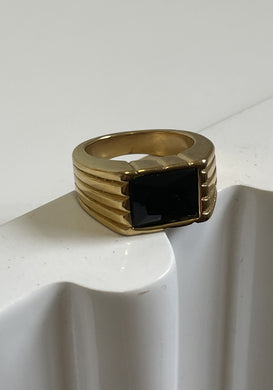Bardo Onyx Gold Ring